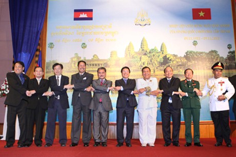 ກຳປູເຈຍສະເຫຼີມສະຫຼອງ60ປີວັນປະກາດເອກະລາດ